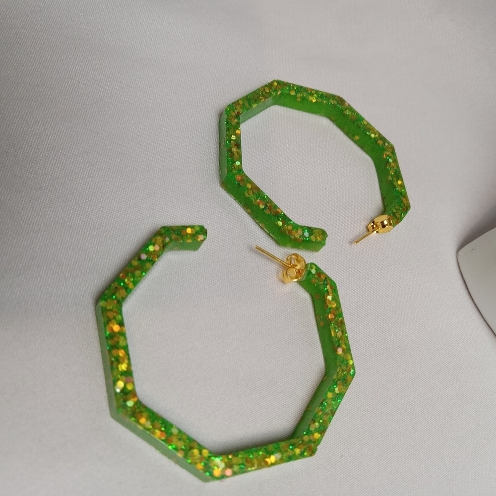 Green Glitter Hoop Earrings - Picture 3 of 6